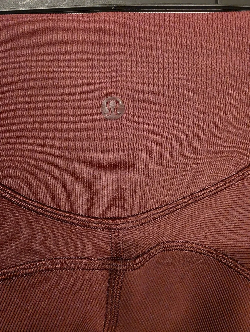Lululemon Ribbed Contoured High Rise Crop